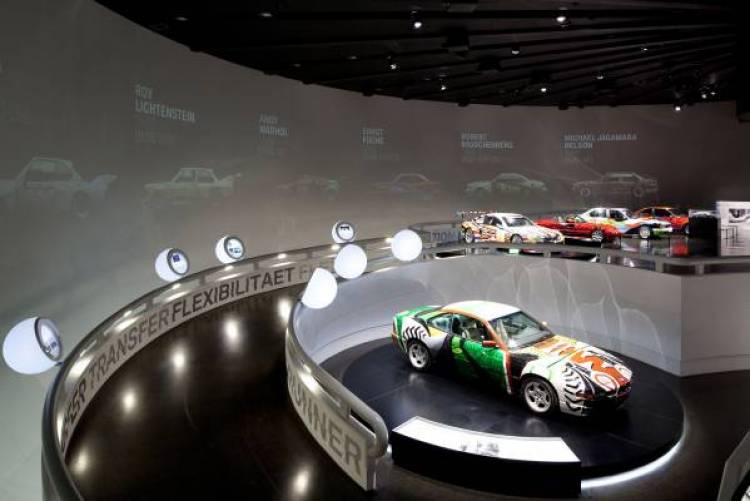 BMW Art Car Premiere im Museum der bildenden Künste Leipzig